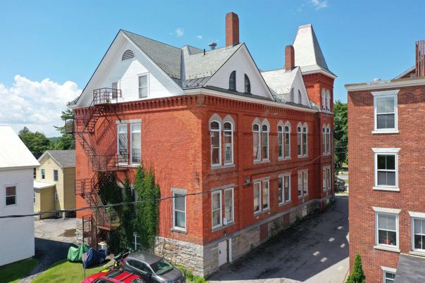 Exterior, Facade, Brick Facade, Rowhouse