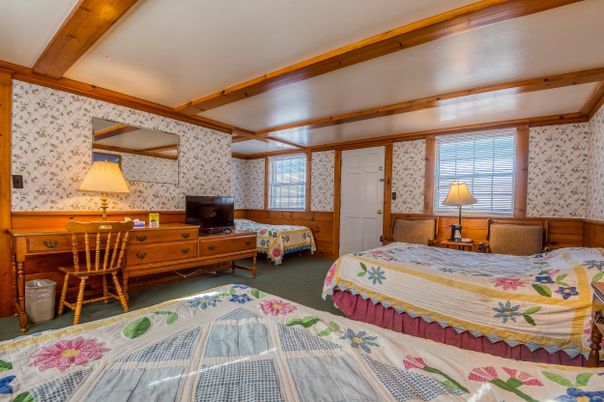 Bedroom, Home Office, Interior, Wooden Beams