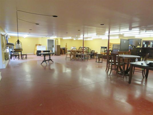 Dining room, Interior, Recessed Lighting