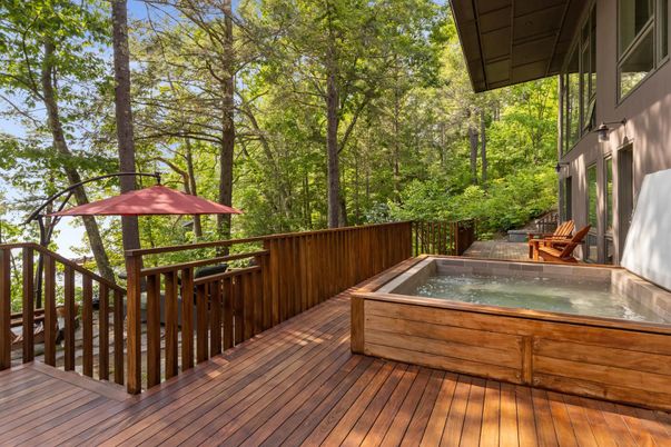 Exterior, Hot Tub