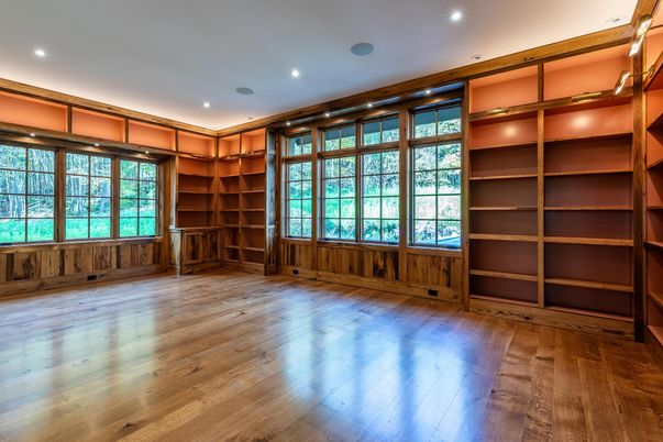 Empty room, Interior, Recessed Lighting, Wood Texture Flooring