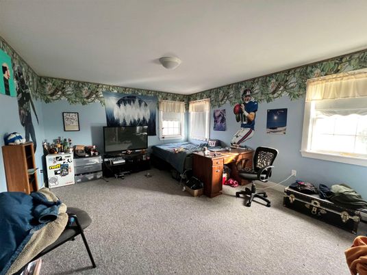 Home Office, Interior