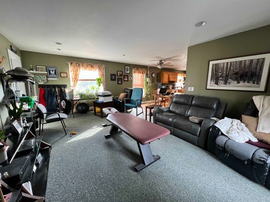 Dining room, Fitness Equipment, Interior, Living room, Recessed Lighting