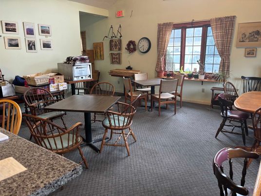 Dining room, Interior