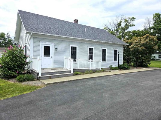 Backyard, Exterior, Facade, Cape Cod