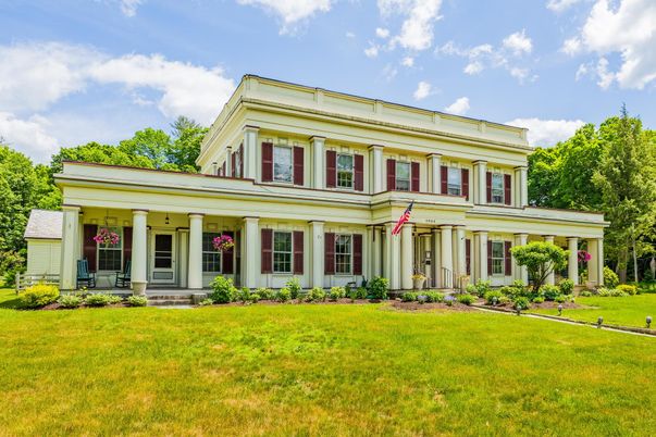 Exterior, Facade, French Provincial