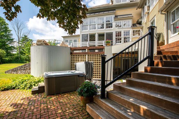 Exterior, Hot Tub