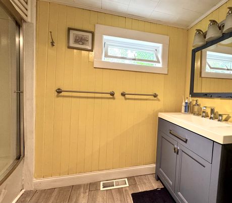 Bathroom, Interior, Wood Texture Flooring