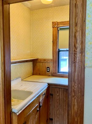 Bathroom, Interior, Tile Countertops