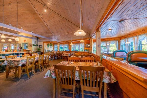 Dining room, Interior, Pendant Lights, Wooden Ceilings