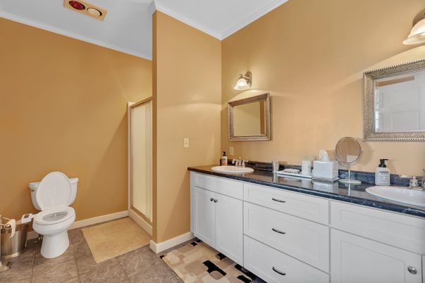 Bathroom, Dual Sink Vanities, Interior