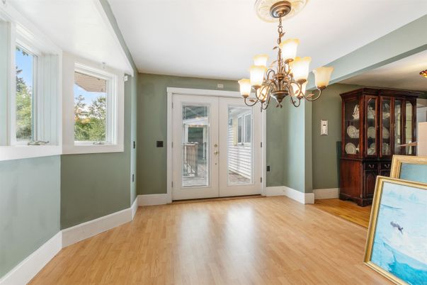 Chandelier, Interior, Wood Texture Flooring