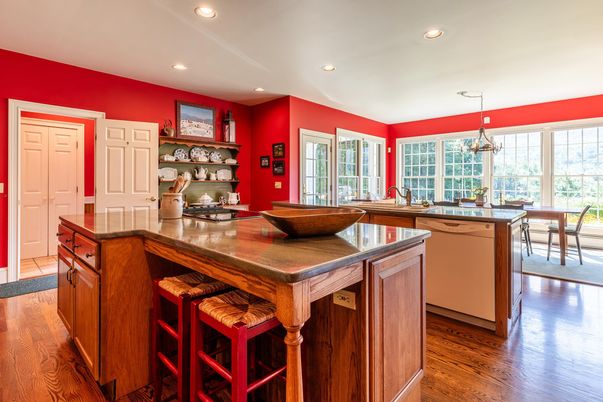 Dining room, Interior, Kitchen, Pendant Lights, Recessed Lighting, Wood Texture Flooring