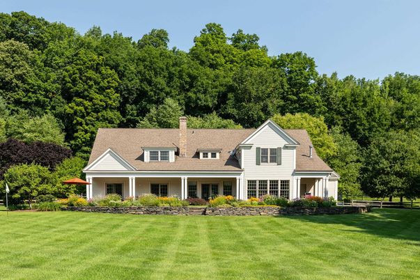 Backyard, Exterior, Facade, Farmhouse