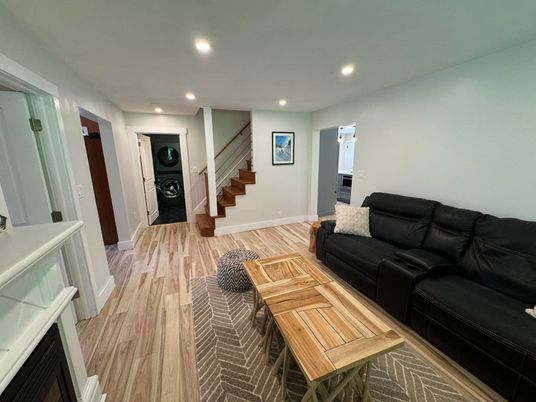 Interior, Living room, Recessed Lighting, Wood Texture Flooring