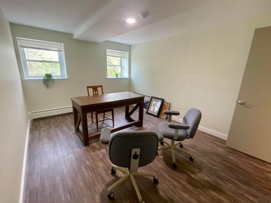 Home Office, Interior, Recessed Lighting, Wood Texture Flooring