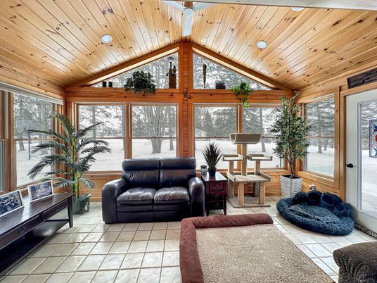 Interior, Living room, Recessed Lighting, Sun Room, Wooden Ceilings
