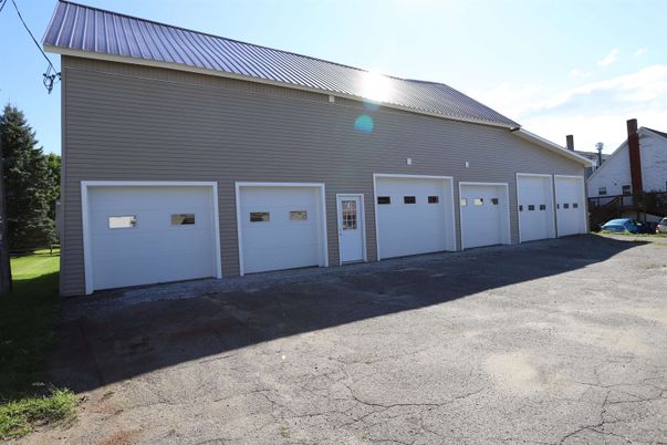 Detached Garage, Exterior