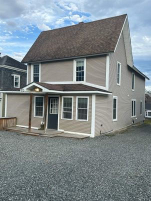 Exterior, Facade, Cape Cod