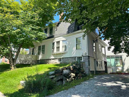 Exterior, Facade, Brick Facade, American Foursquare