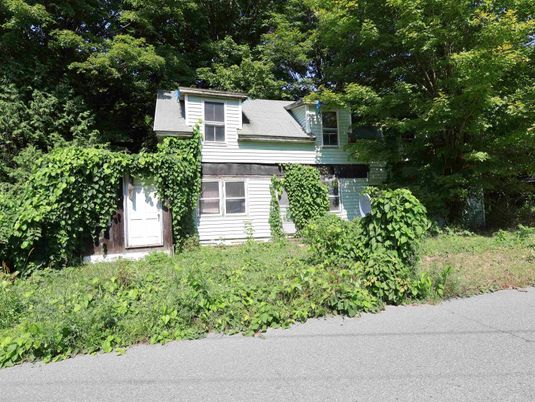 Exterior, Facade, Cape Cod