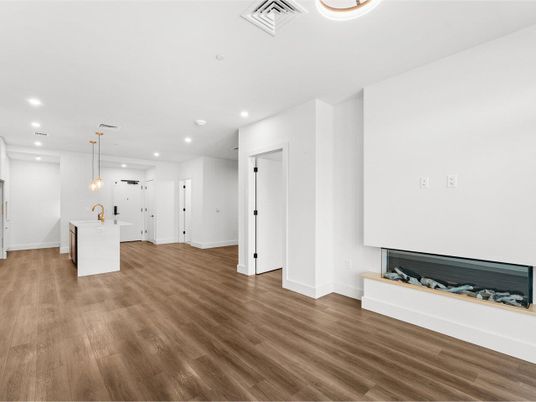 Interior, Kitchen, Pendant Lights, Recessed Lighting, Wood Texture Flooring