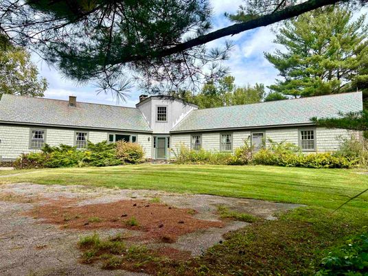Backyard, Exterior, Facade, Cape Cod