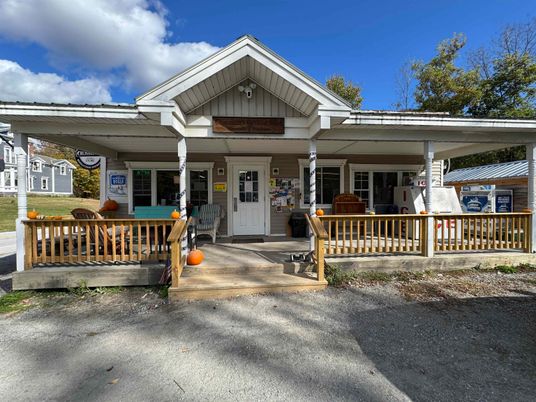 Exterior, Facade, American Craftsman