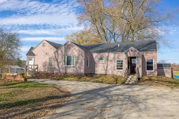 Exterior, Facade, Cape Cod
