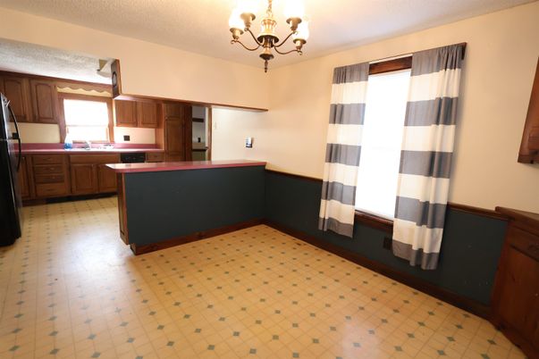 Chandelier, Interior, Kitchen