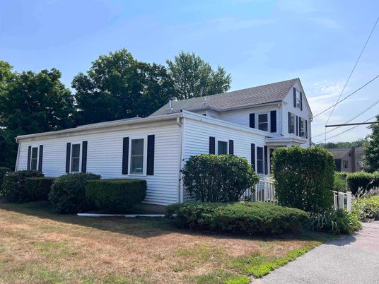 Backyard, Exterior, Facade, Cape Cod