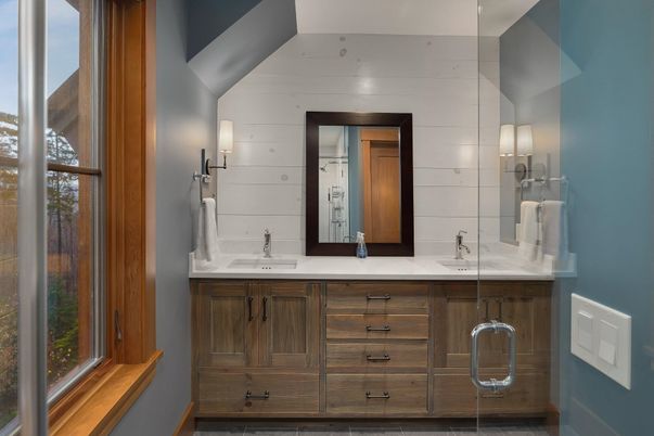 Bathroom, Dual Sink Vanities, Interior