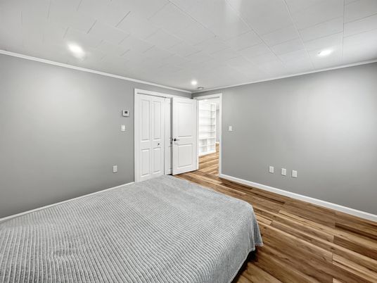 Bedroom, Empty room, Interior, Recessed Lighting, Wood Texture Flooring
