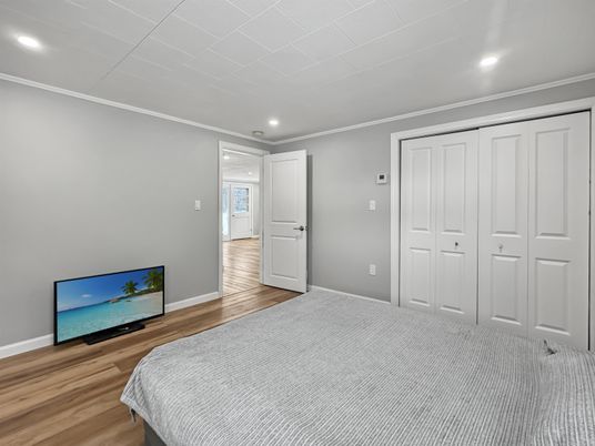 Bedroom, Interior, Recessed Lighting, Wood Texture Flooring