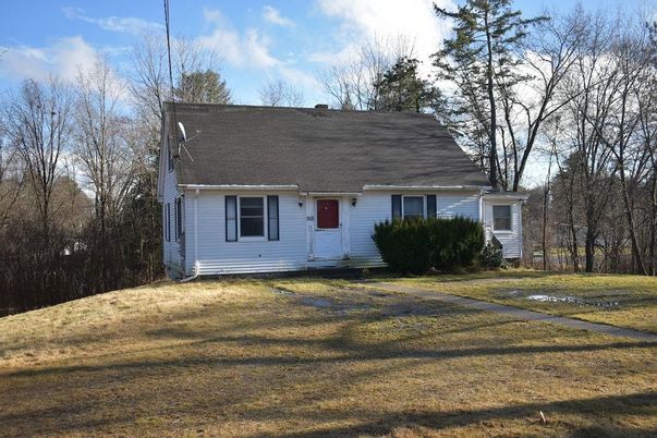 Exterior, Facade, Cape Cod