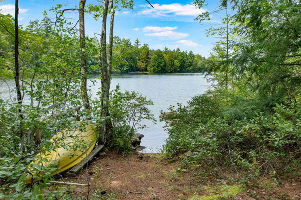 Exterior, Lake