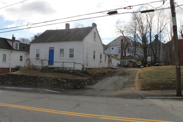 Exterior, Facade, Cape Cod