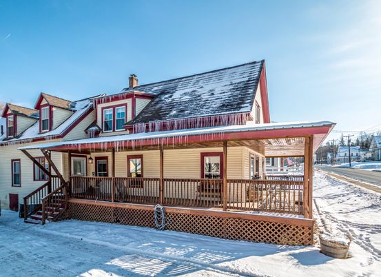 Exterior, Facade, Cape Cod
