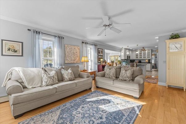 Interior, Kitchen, Living room, Pendant Lights, Recessed Lighting, Stainless Steel Appliances, Wood Texture Flooring