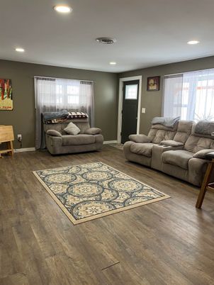 Interior, Living room, Recessed Lighting, Wood Texture Flooring