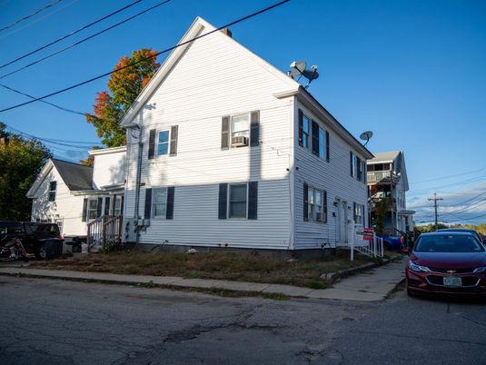 Exterior, Facade, Queen Anne Victorian