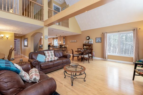 Dining room, Interior, Living room, Pendant Lights, Recessed Lighting, Wood Texture Flooring