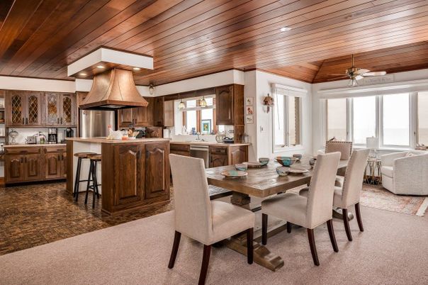 Dining room, Interior, Kitchen, Recessed Lighting, Stainless Steel Appliances, Wooden Beams, Wooden Ceilings