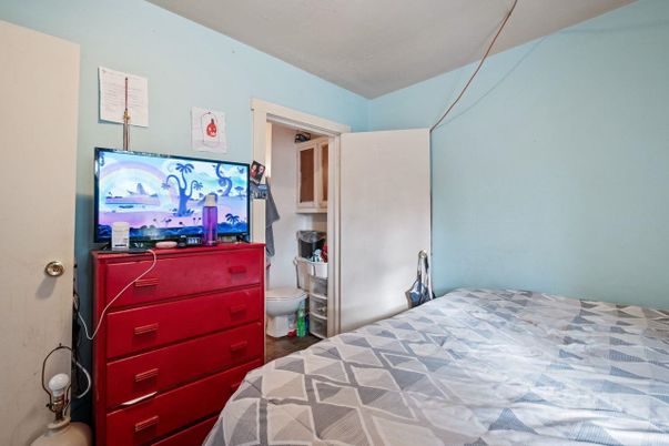 Bathroom, Bedroom, Interior