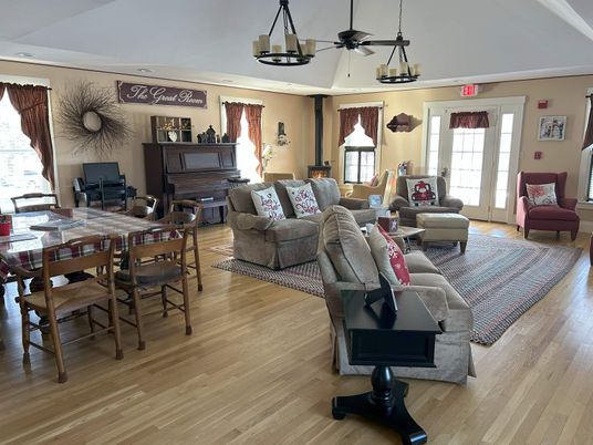Chandelier, Dining room, Interior, Living room, Piano, Wood Texture Flooring