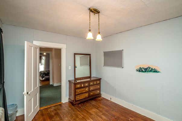 Bathroom, Interior, Pendant Lights, Wood Texture Flooring
