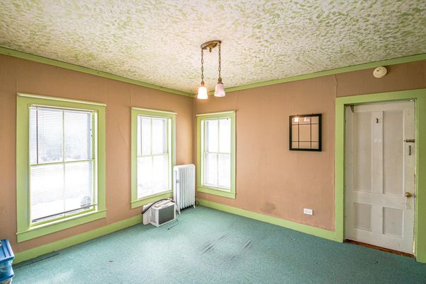 Empty room, Interior, Pendant Lights
