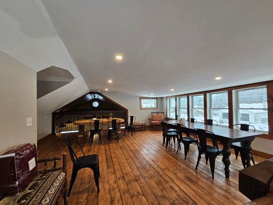 Dining room, Interior, Piano, Recessed Lighting, Wood Texture Flooring