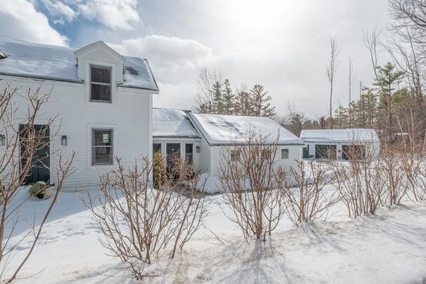 Attached, Exterior, Facade, Cape Cod