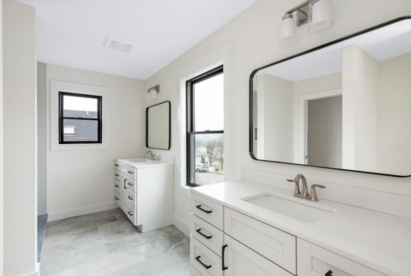 Bathroom, Dual Sink Vanities, Interior